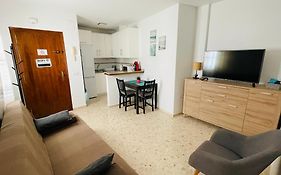 Apartamento junto a la playa en el centro de Conil, con Aire Acondicionado y Wifi